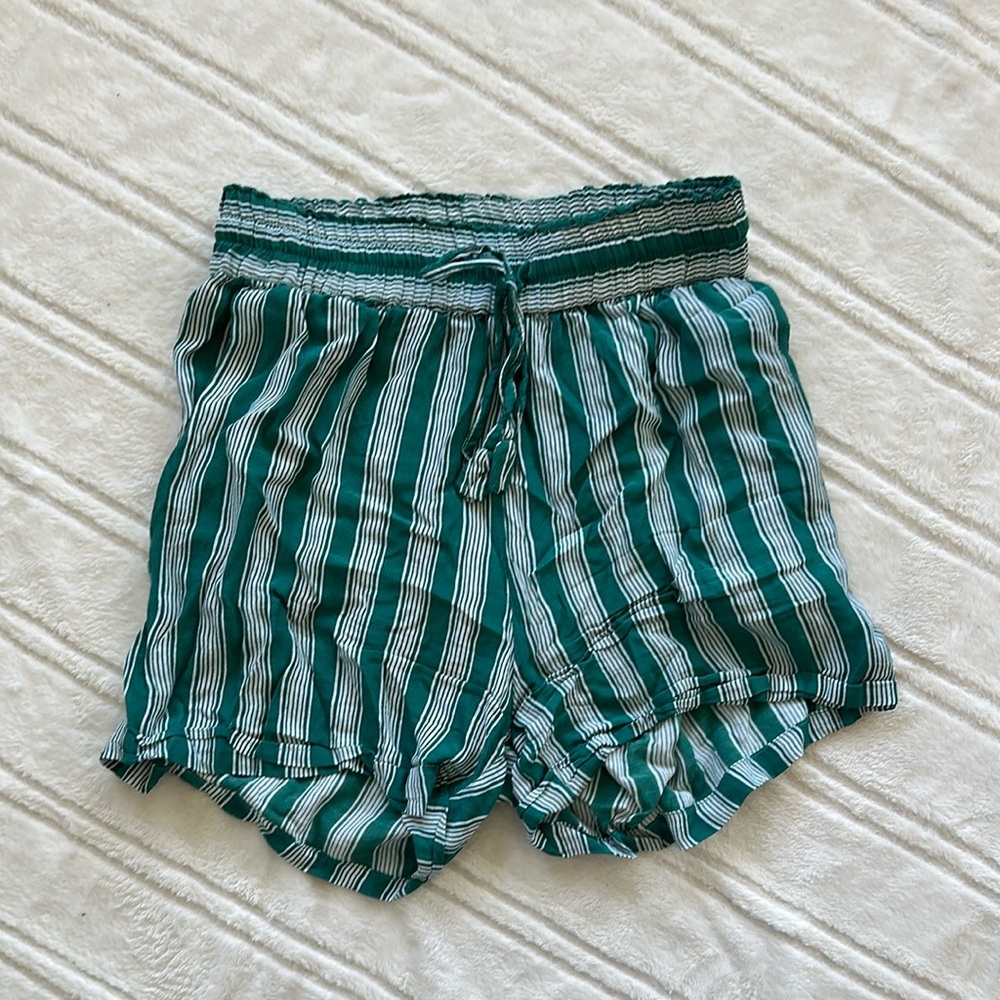 La Confection Striped Green Women's Shorts